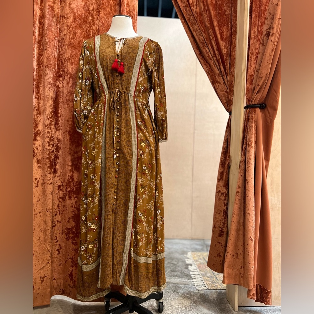 Tulle and Batiste Roseanne Boho Dress Daydreamer
Handmade XS & S Terracotta - Picture 2 of 15